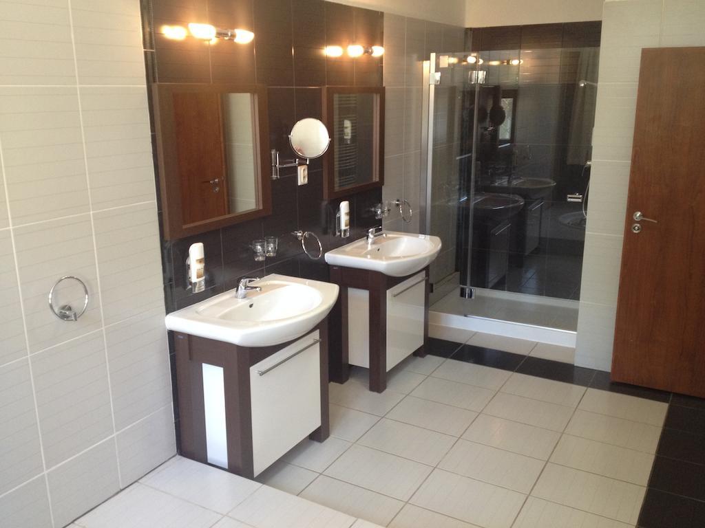 סנץ Garni Hotel Cosmopolitan חדר תמונה